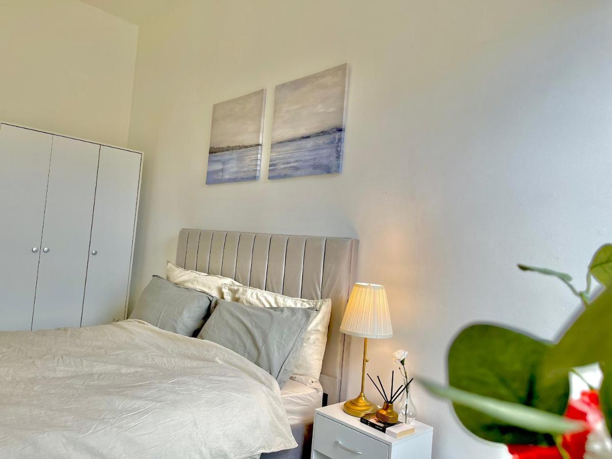Archway Station Big Bedroom Flat Лондон Экстерьер фото